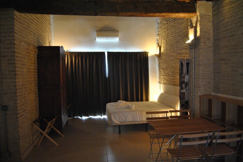فالنسيا Sweet Otel الغرفة الصورة